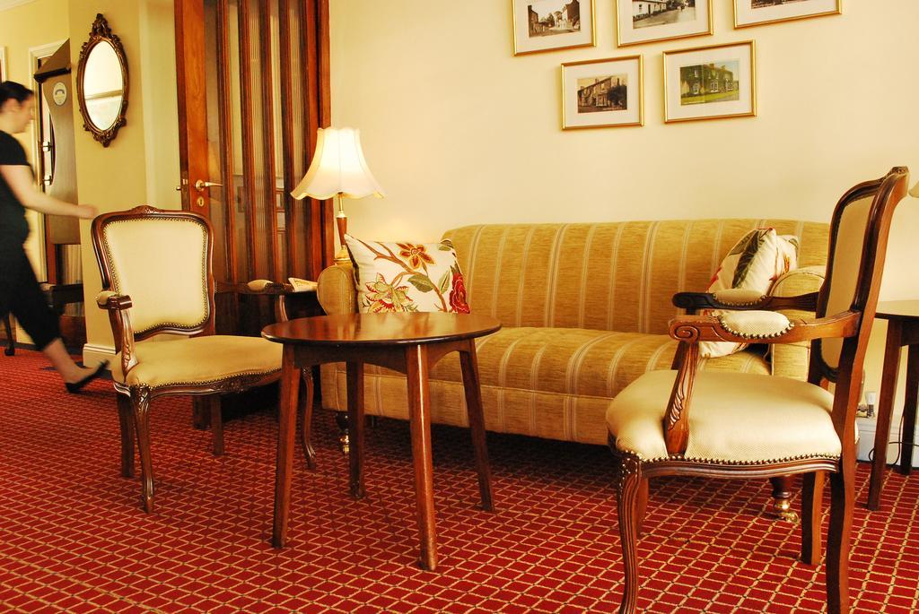 Casey'S Hotel Glengarriff Eksteriør billede